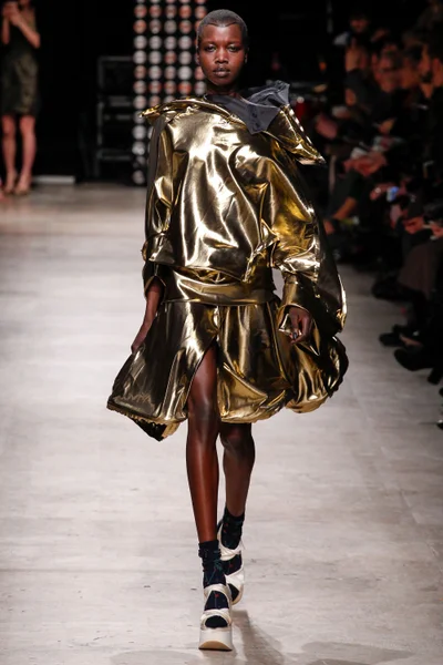 Look 42